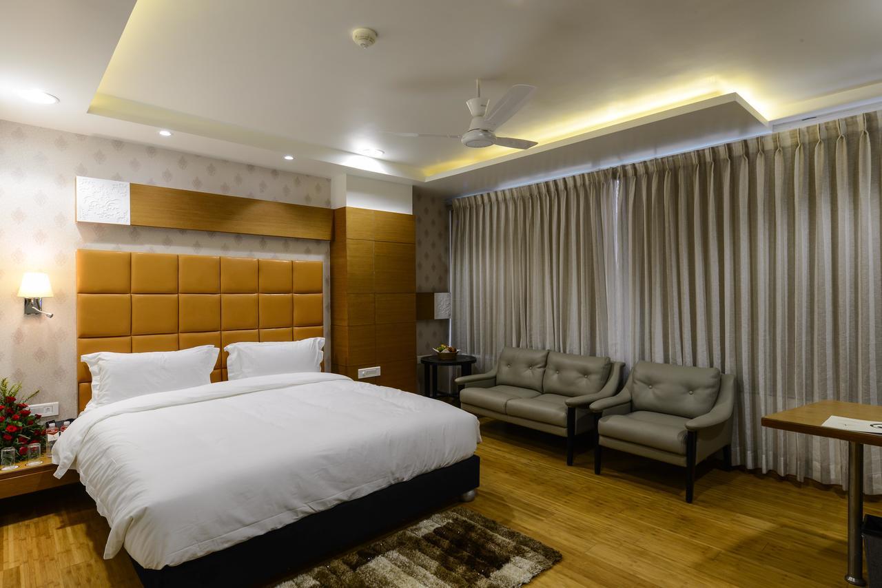 Hotel Atishay Bhopál Kültér fotó