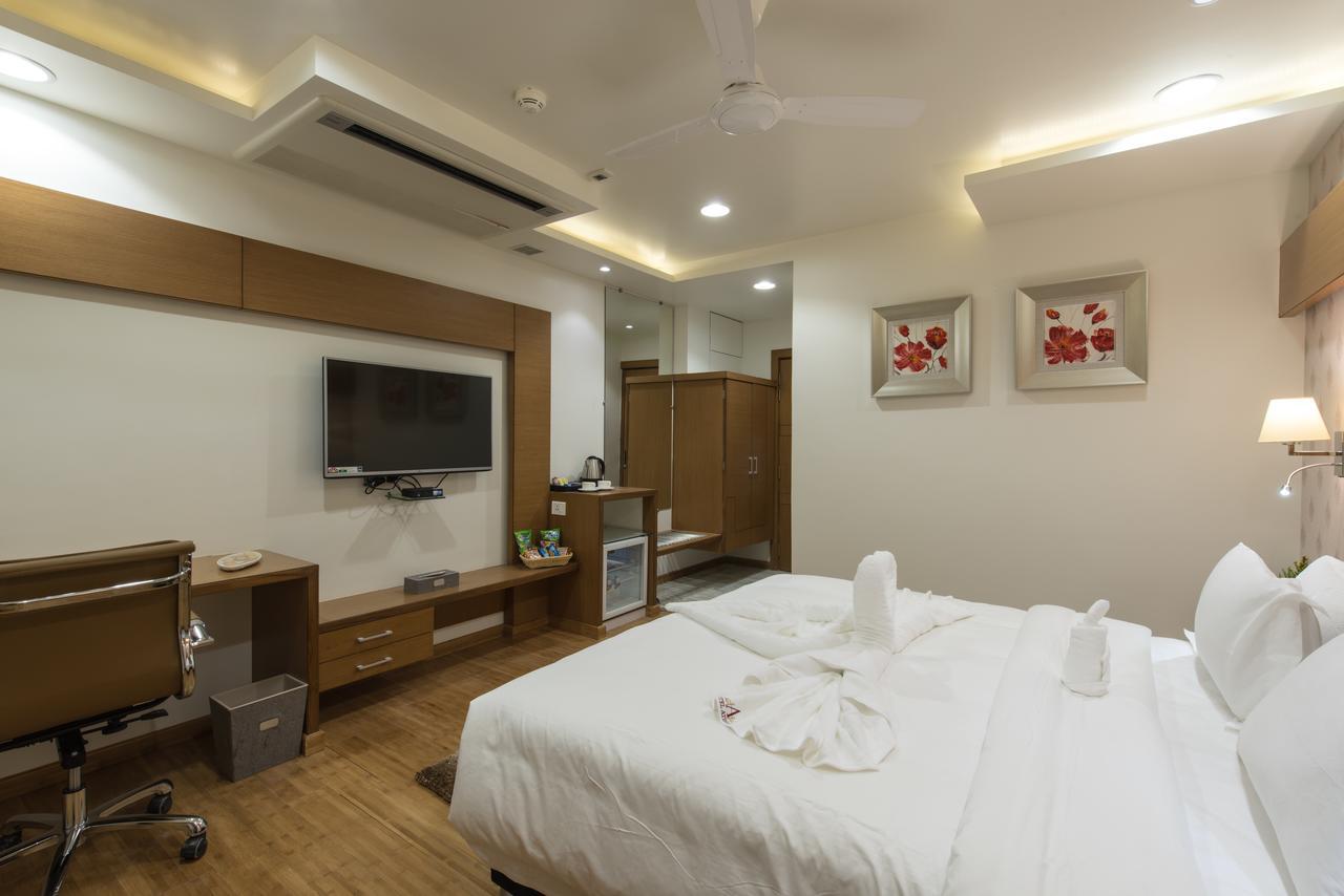 Hotel Atishay Bhopál Kültér fotó