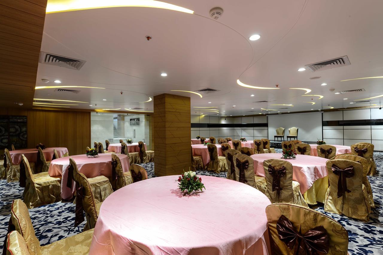 Hotel Atishay Bhopál Kültér fotó