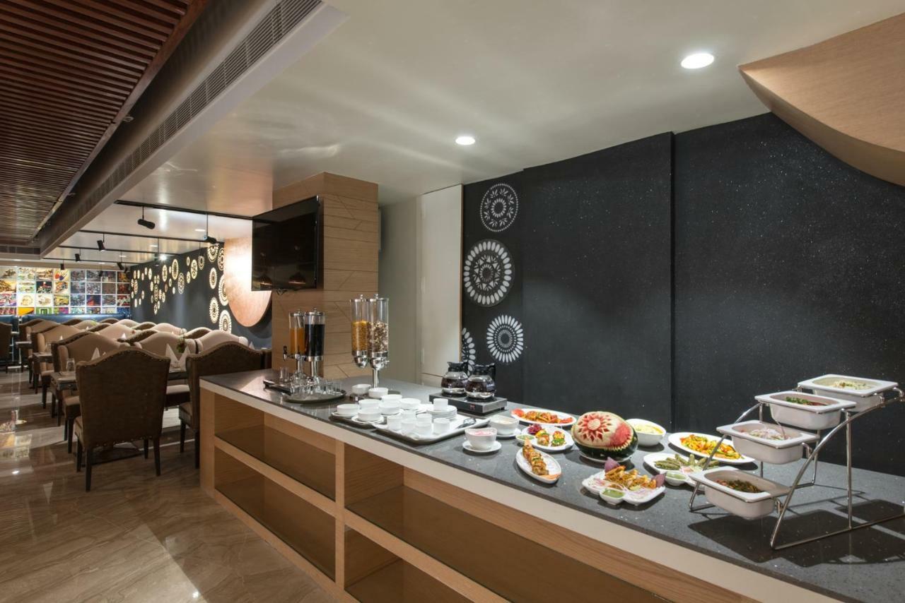 Hotel Atishay Bhopál Kültér fotó
