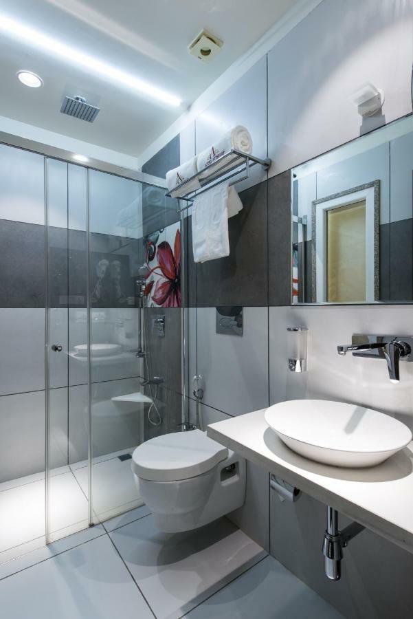 Hotel Atishay Bhopál Kültér fotó