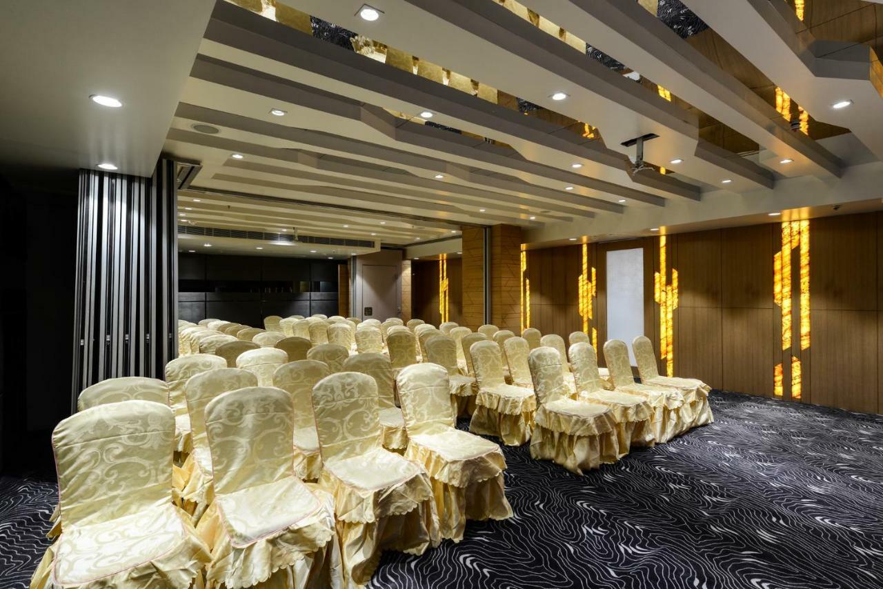 Hotel Atishay Bhopál Kültér fotó